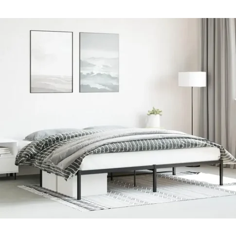 Wnetrze z lozkiem Dafines