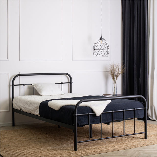 Czarne metalowe łóżko 120x200 Sylo