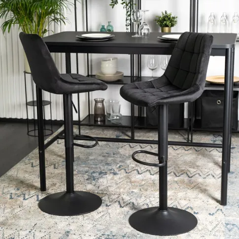 Aranżacja wnętrza z hokerami Azel