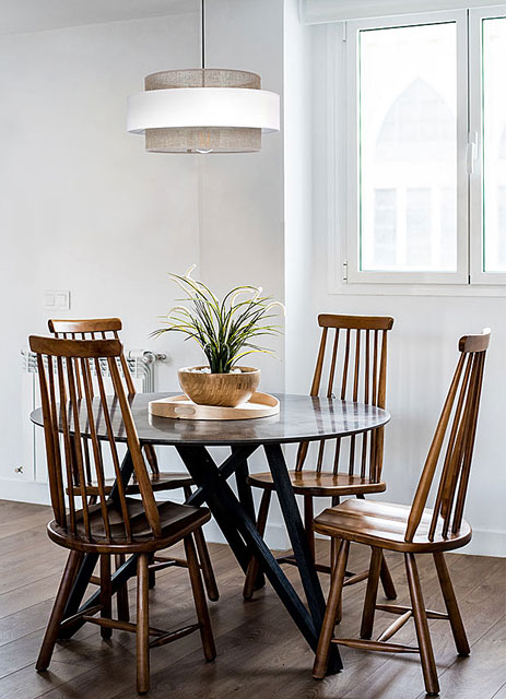 Beżowo-biała lampa wisząca z abażurem boho A519-Esmix