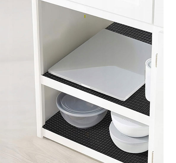 Czarna mata ochronna Lerino