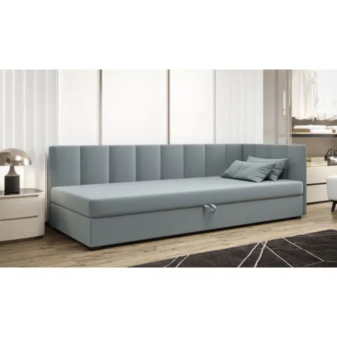 Sypialnia z wykorzystaniem narożnego łóżka Tuwini błękit