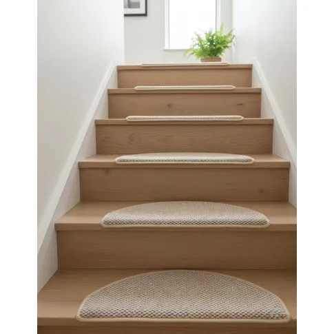 Półokrągłe beżowe trepy na schody 15 sztuk   Panoma 4X