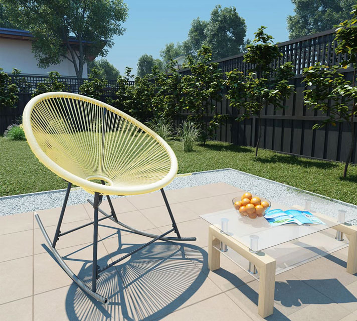 Taras z wykorzystaniem beżowego bujanego krzesła ogrodowego typu acapulco Fabijos