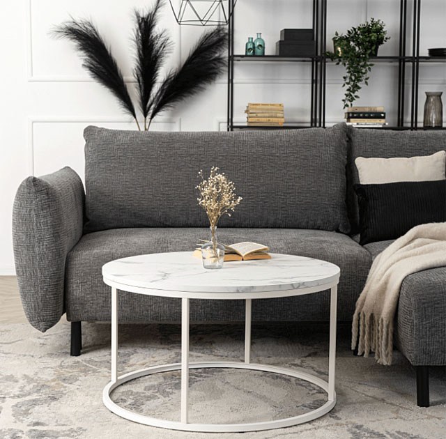 Biały loftowy stolik z okrągłym marmurowym blatem Figo 4X