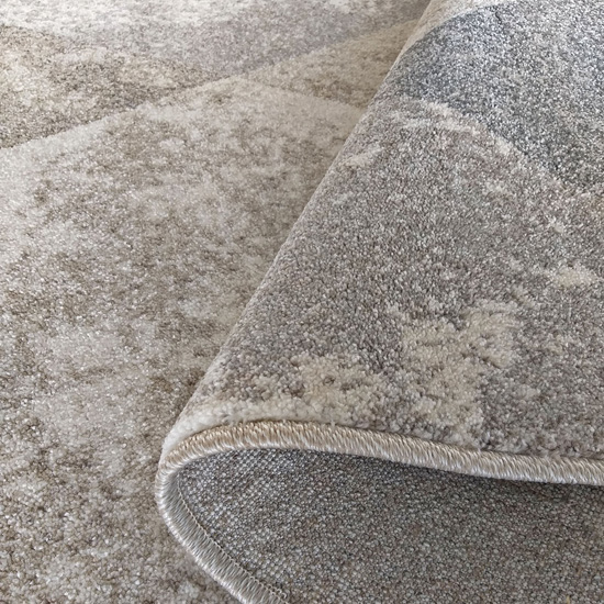 Nowoczesny dywan w geometryczne Famo