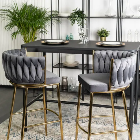 Aranżacja z szarymi hokerami Gido 3X