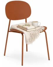 Minimalistyczne brązowe krzesło z metalowymi nogami - Tiremi w sklepie Edinos.pl