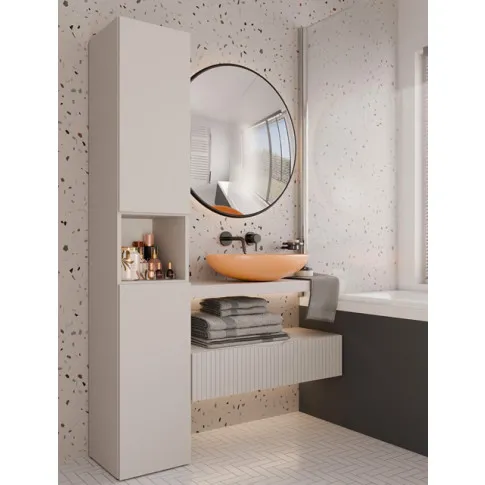 Łazienka z wykorzystaniem kaszmirowgo słupka Ulissa 5X