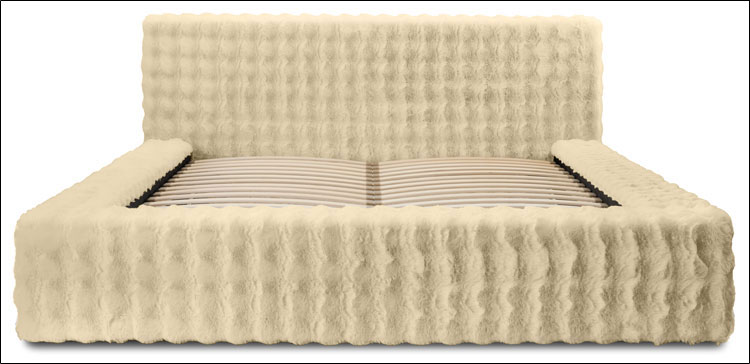 Beżowe łóżko tapicerowane z pojemnikiem Ferante