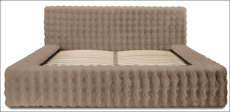 Jasnobrązowe łóżko tapicerowane z pojemnikiem Ferante