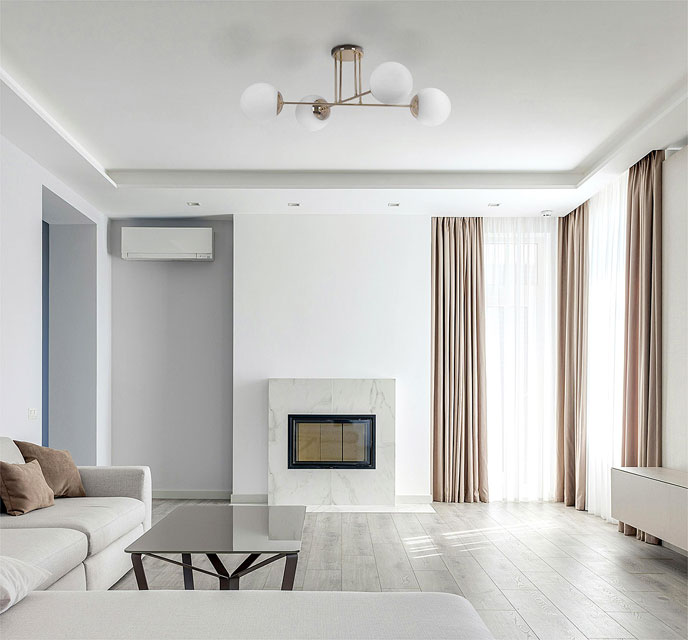 Złota nowoczesna lampa sufitowa 4 szklane kule A707-Honela