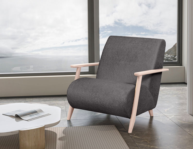 Salon z fotelem z drewnianymi podłokietnikami Merti 3X grafitowy