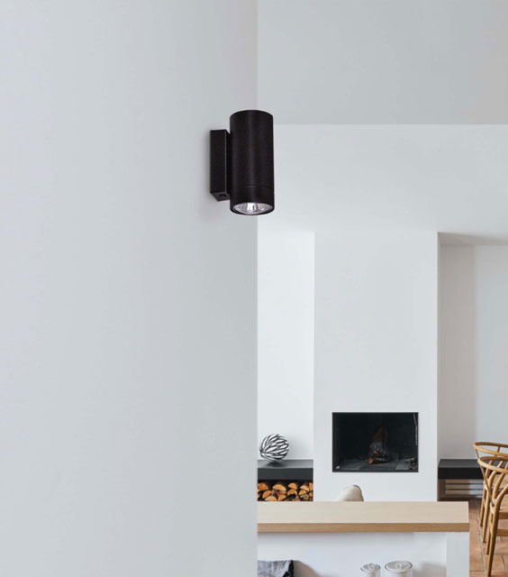 Czarny kinkiet tuba A788-Balvito