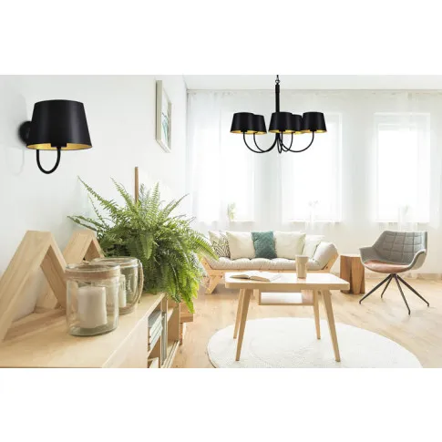 Aranżacja z użyciem żyrandola i kinkietu Enax