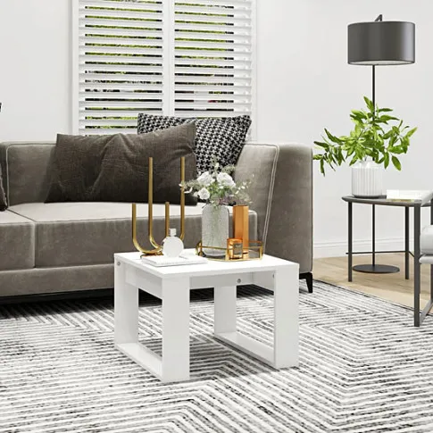 Prezentacja białego stolika do salonu Atrogi