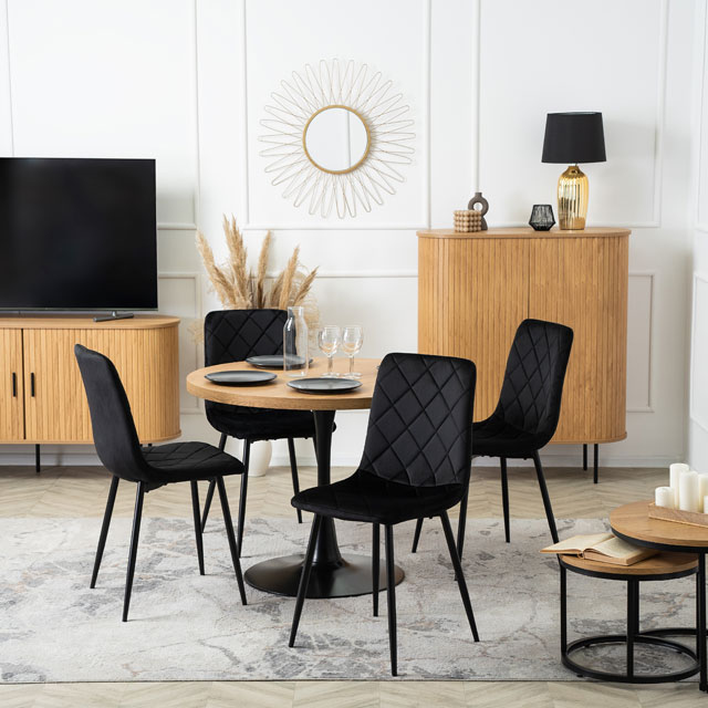 Czarne tapicerowane krzesło welurowe Damela