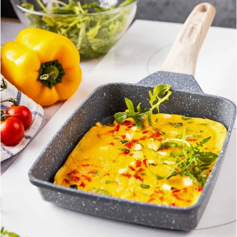 Prezentacja szarej patelni do omletów Tyfrox 6X