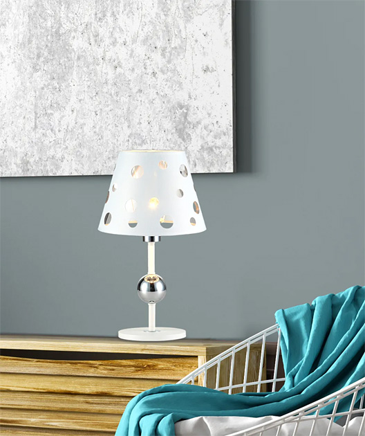 Biała nowoczesna lampa D219-Malvix