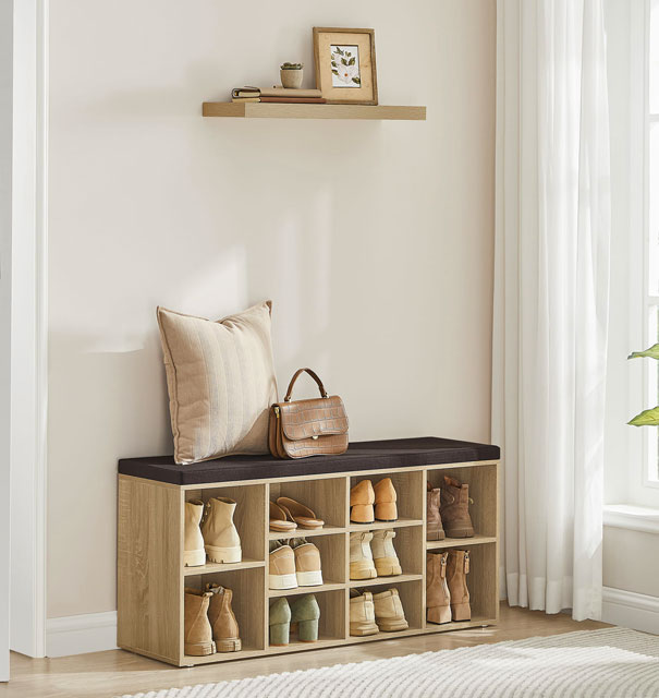 Przedpokój z wykorzystaniem szafki na buty z poduszką Caserta dąb sonoma