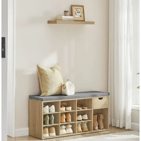 Przedpokój z wykorzystaniem szafki na buty Eliro dąb sonoma