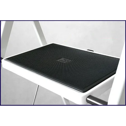 Dwustopniowa drabinka składana ze stali Votica 3X