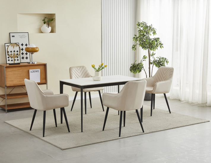 Nowoczesne krzesło welurowe beżowe burdino