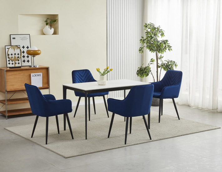 Nowoczesne krzesło welurowe granatowe burdino