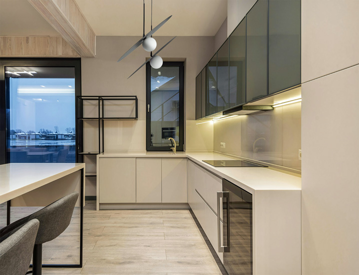 Wisząca nowoczesna lampa loftowa z obrotowym kloszem J040-Elenka