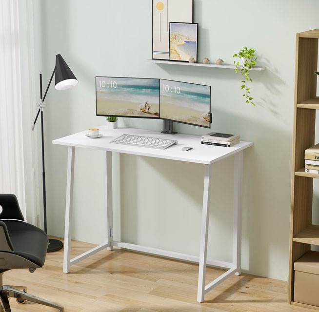 Pracownia z białym biurkiem młodzieżowym Odix