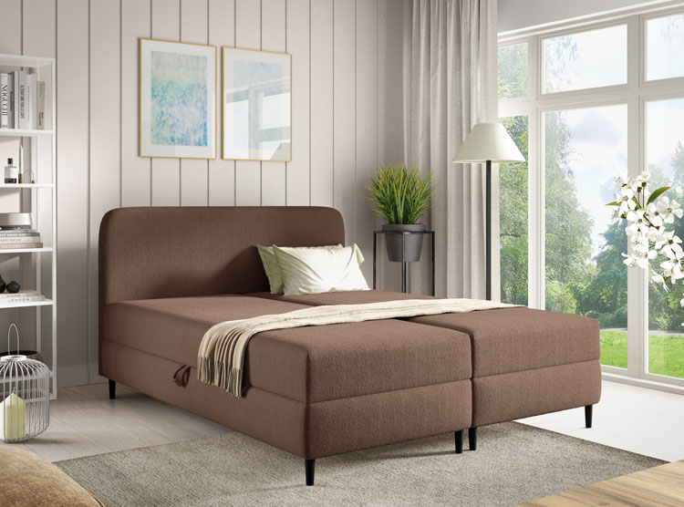 Sypialnia z wykorzystanem brązowego łóżka kontynentalnego Tionis