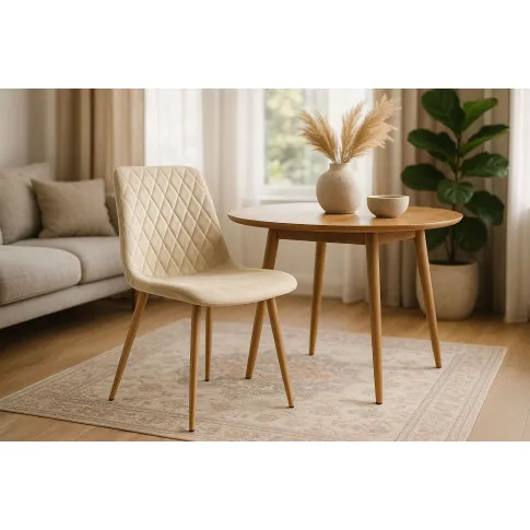 Salon z jasnobeżówym krzesłem tapicerowanym Orinos 3X