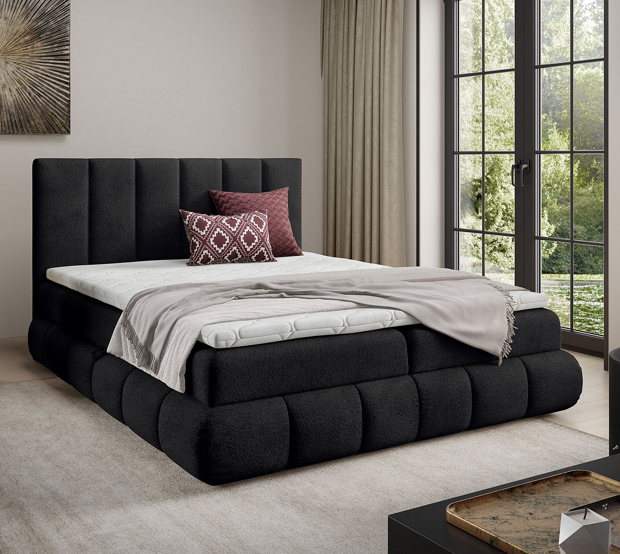 Aranżacja wnętrza z czarnym łóżkiem Soressa 3X