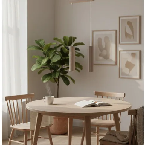 aranzacja kuchni z lampa nad stół