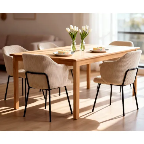 Aranżacja z kremowym krzesłem Lierra 4X