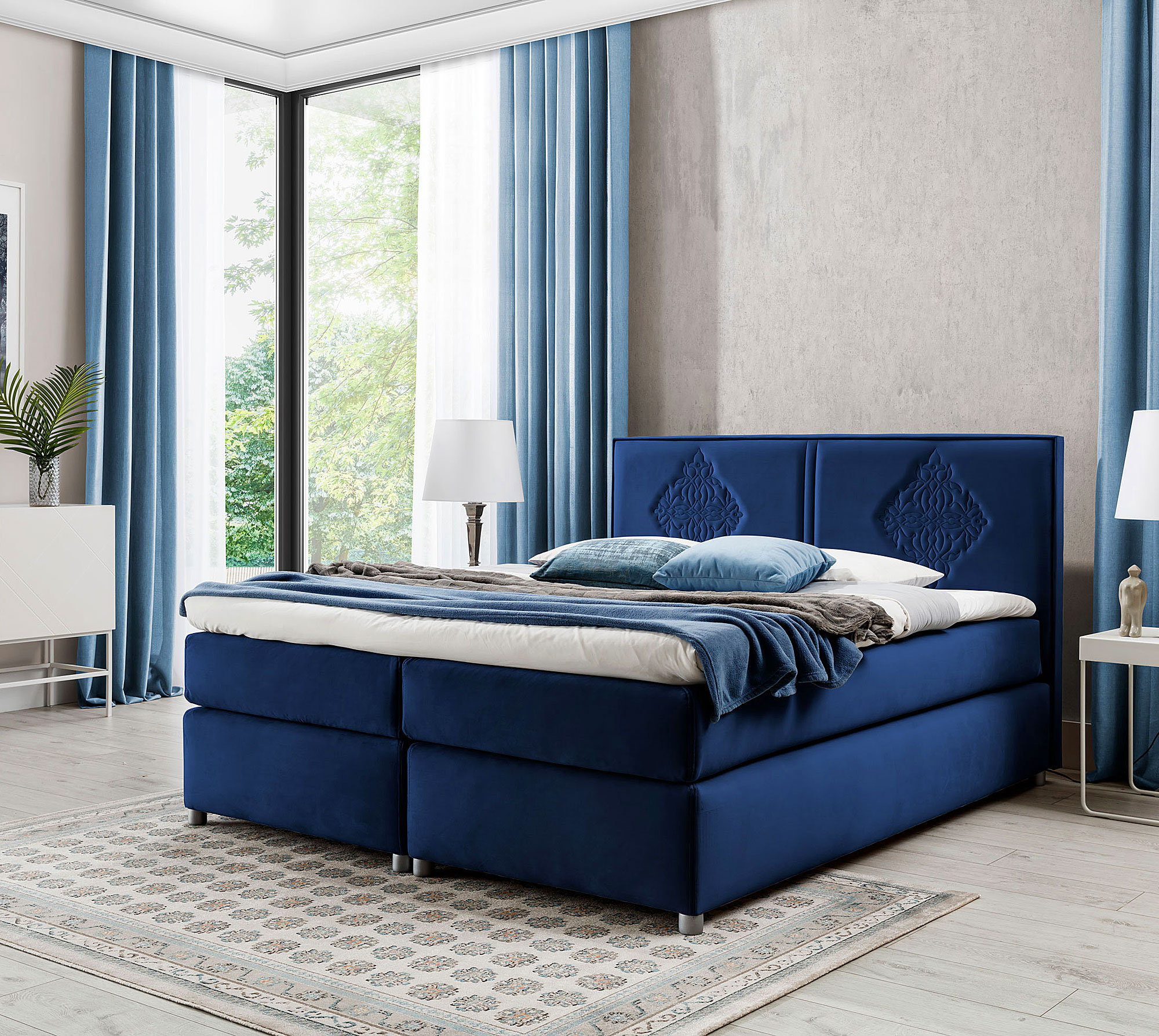 Aranżacja sypialni z ciemnoszarym łóżkiem kontynentalnym Folvenna