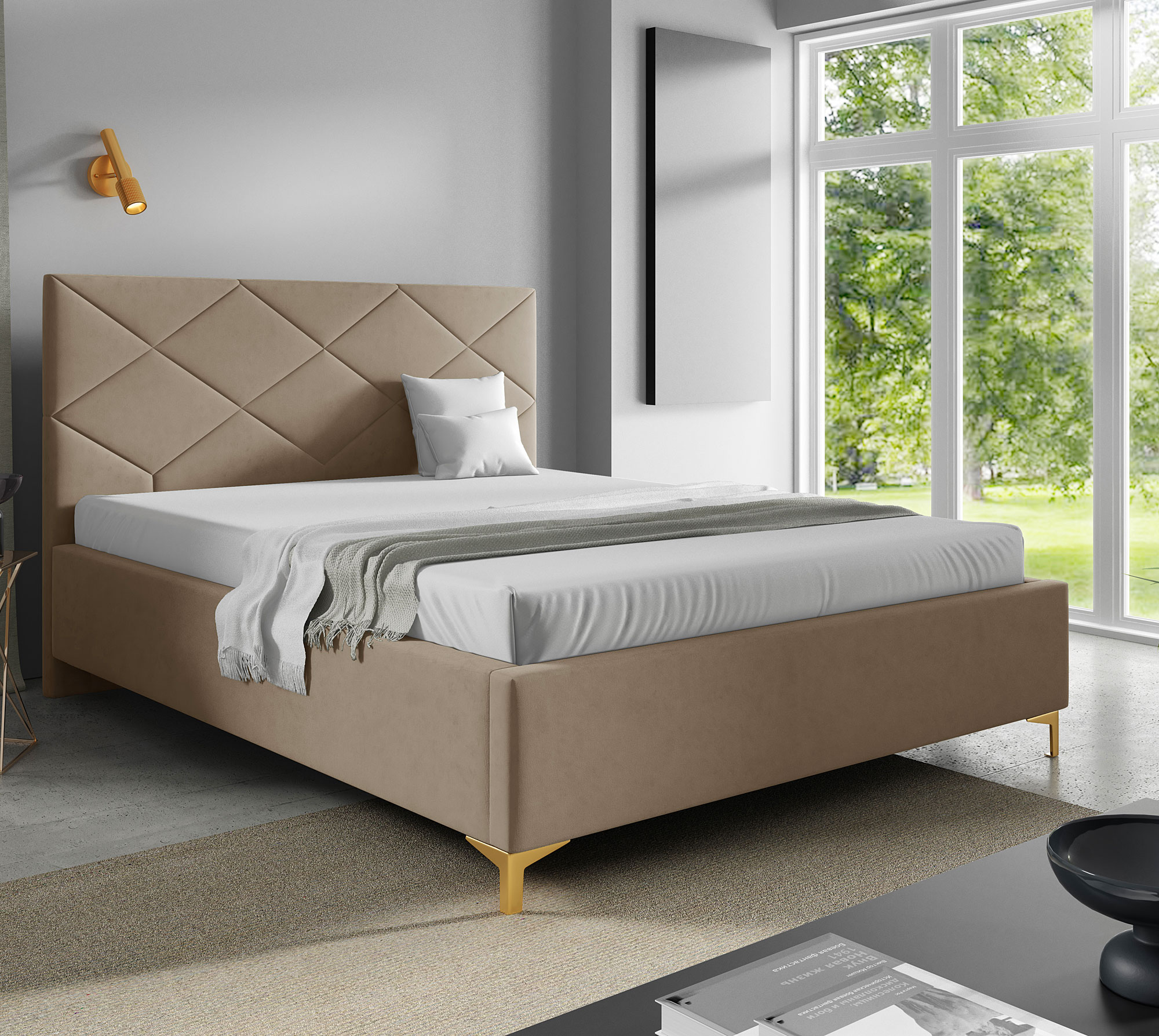 Aranżacja sypialni z beżowym łóżkiem tapicerowanym Tollviano
