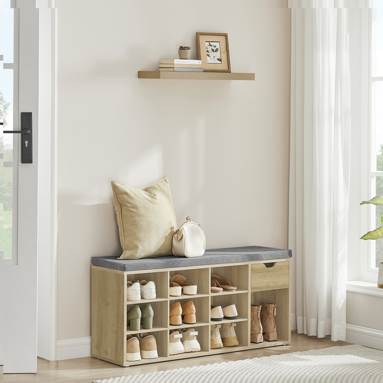 Aranżacja wnętrza z szafka Sato