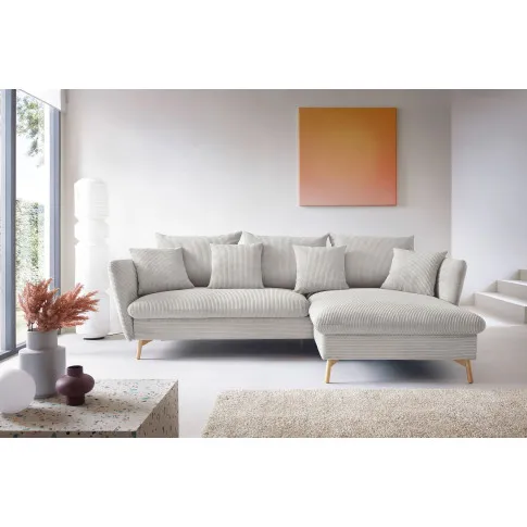 wnetrze z waniliowym naroznikiem sztruksowym vettio