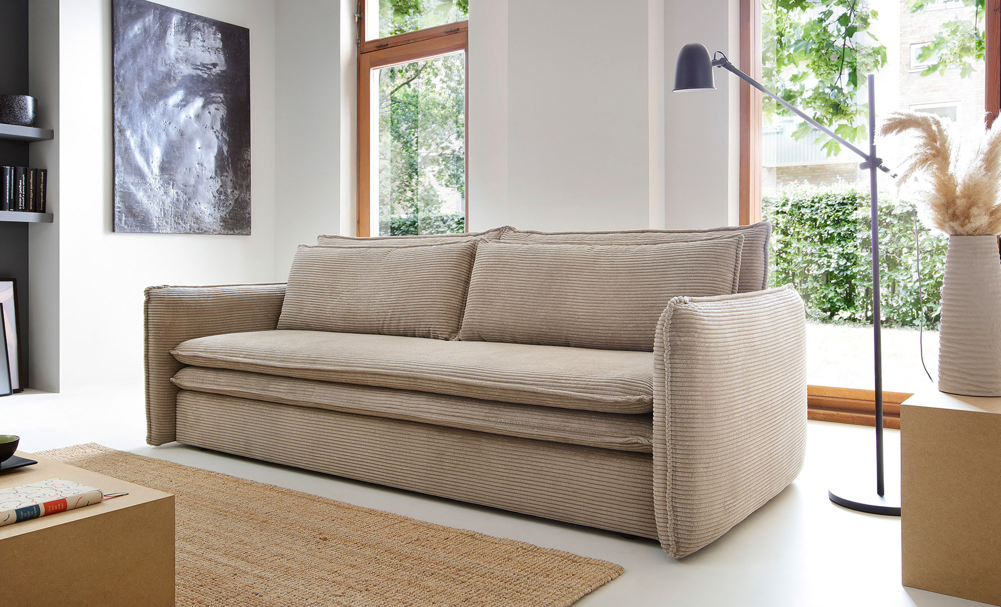 Salon z wykorzystaniem beżowej kanapy Eriena 4X