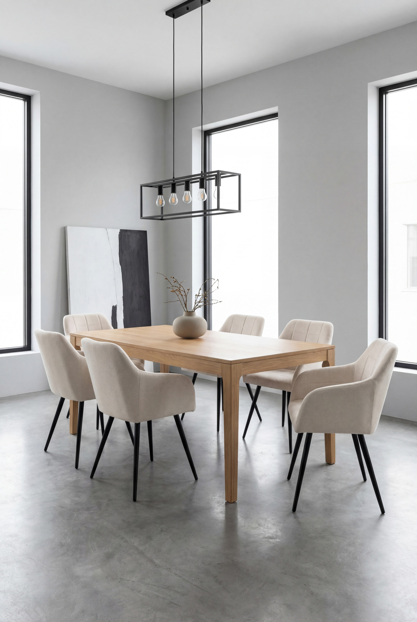 Aranżacja jadalni z beżowymi krzesłami Cormelis 3X