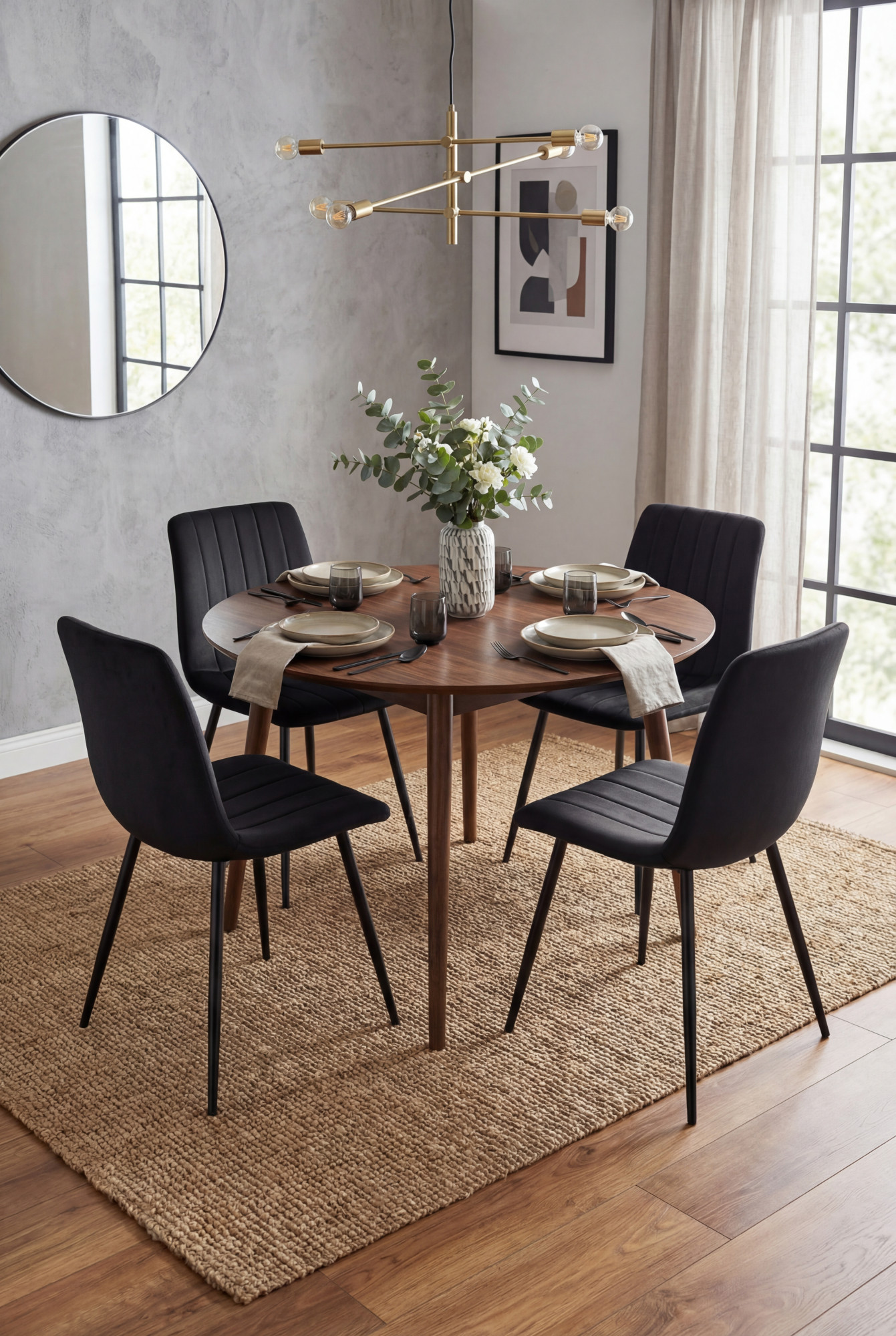 Aranżacja jadalni z czarnymi krzesłami Selvaro
