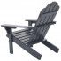 Tył szarego drewnianego krzesła ogrodowego Calan