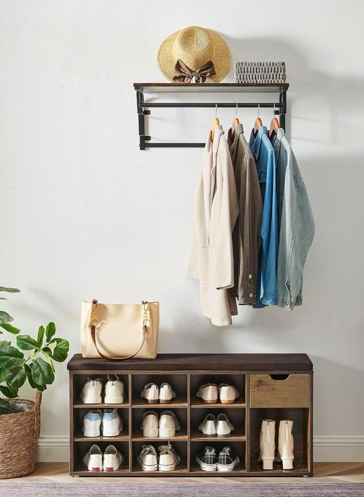 Przykładowe wykorzystanie siedziska z szafka na buty Tocador 16X