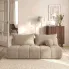 Beżowa szenilowa sofa Emiero 4X w nowoczesnym salonie