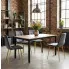 Wnętrze loft z ciemnoszarym krzesłem Besti 7X