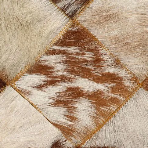 Szczegółowe zdjęcie nr 8 produktu Sofa Max z naturalnej koziej skóry – biało-brązowa