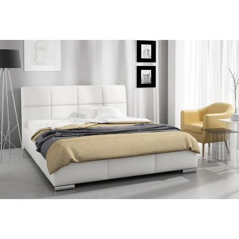 Tapicerowane łóżko Nova