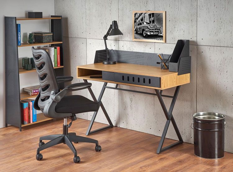 Pionowy regał w stylu industrialnym Basel