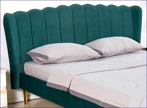 Zielone łóżko glamour Rita